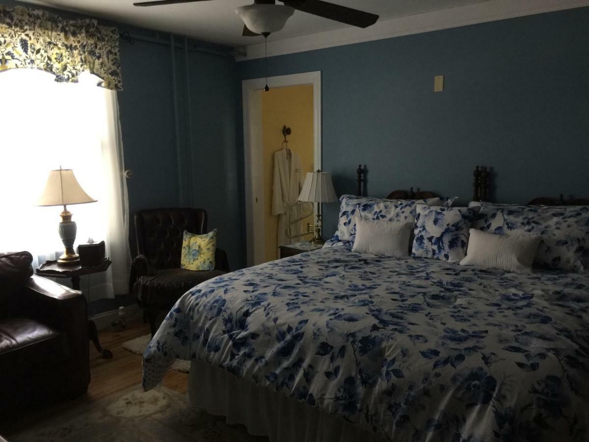 The Red Hook Country Inn, An "Old Rhinebeck" Bed & Breakfast Esterno foto