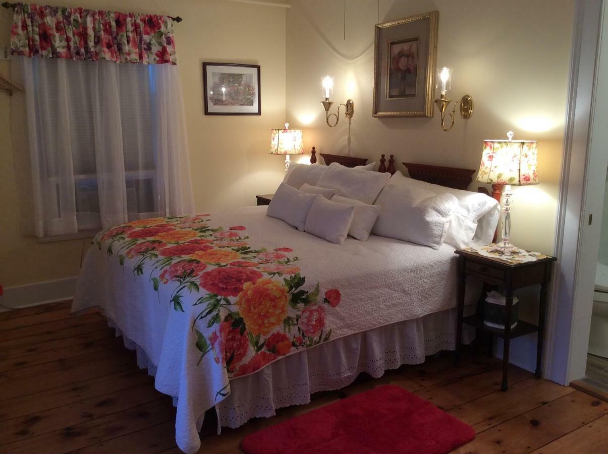 The Red Hook Country Inn, An "Old Rhinebeck" Bed & Breakfast Esterno foto