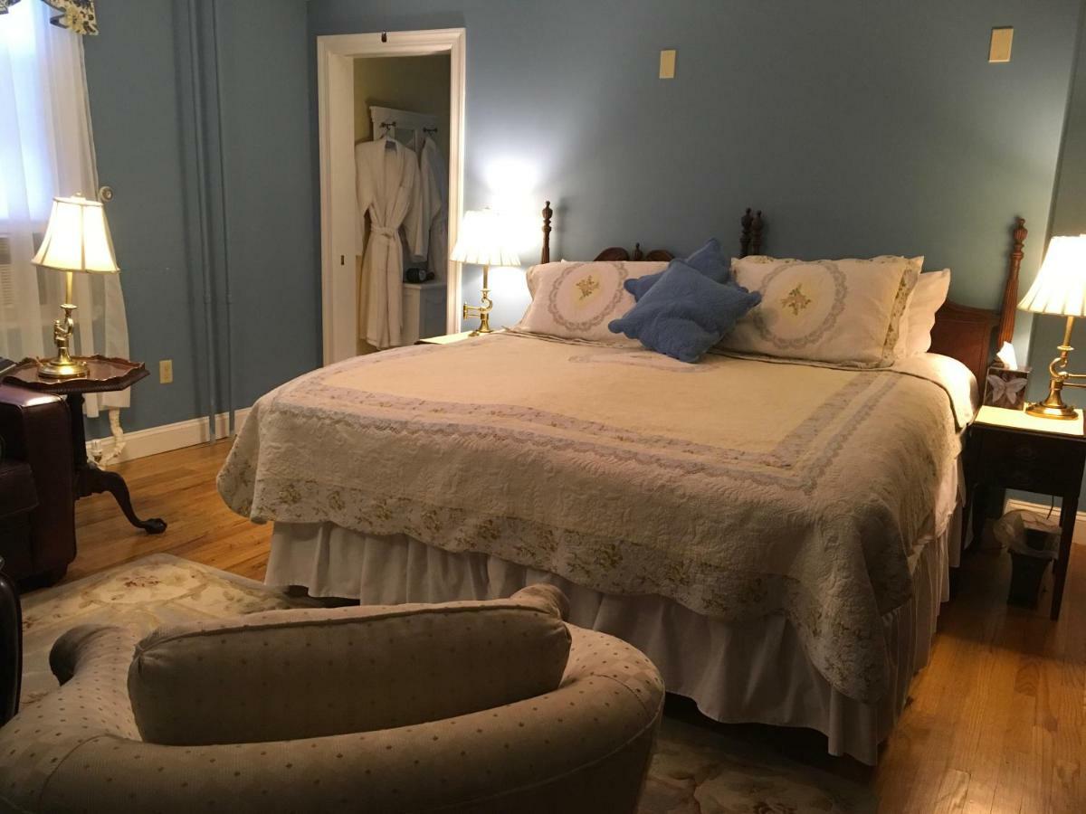 The Red Hook Country Inn, An "Old Rhinebeck" Bed & Breakfast Esterno foto