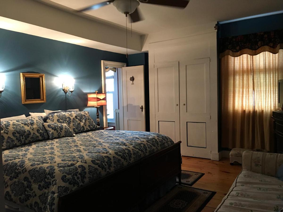 The Red Hook Country Inn, An "Old Rhinebeck" Bed & Breakfast Esterno foto